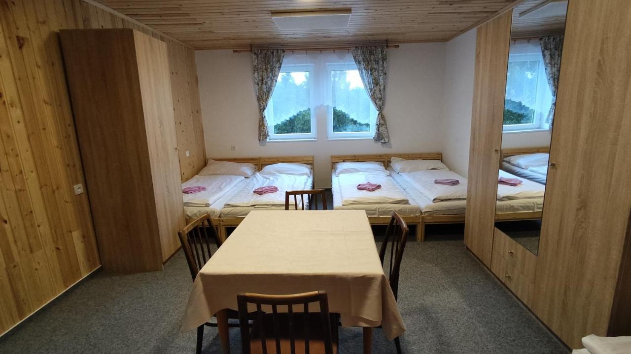 Penzion Na Slunicku Mariánská Exteriör bild